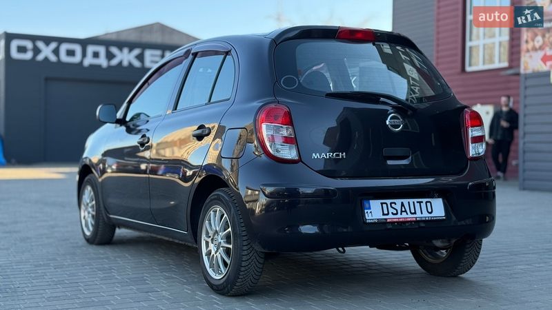 Хэтчбек Nissan Micra 2013 в Киеве