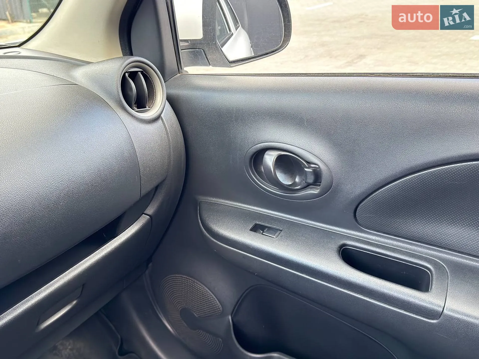 2013 Nissan Micra - мініатюра 16