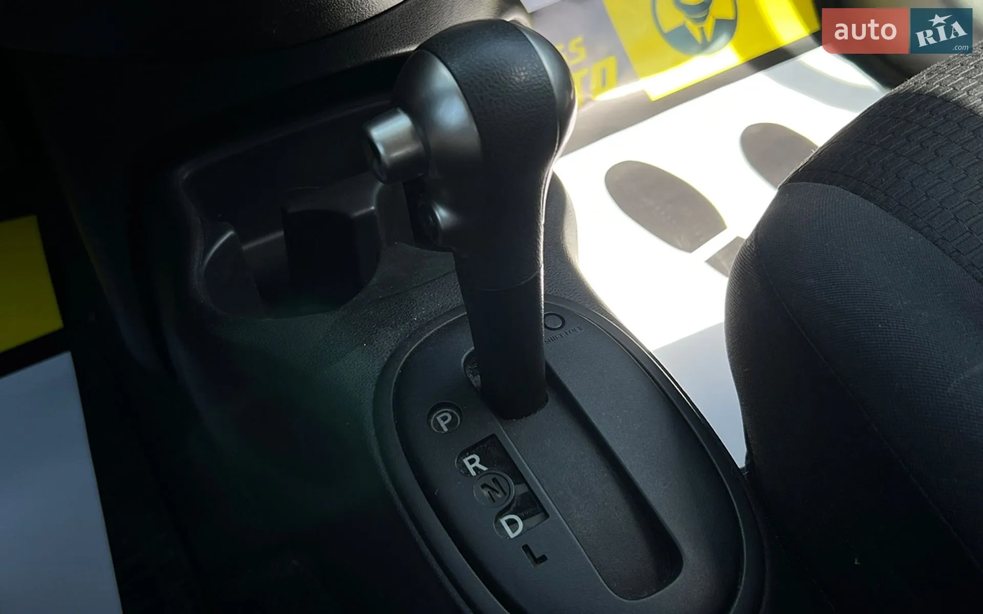 2011 Nissan Micra - мініатюра 15