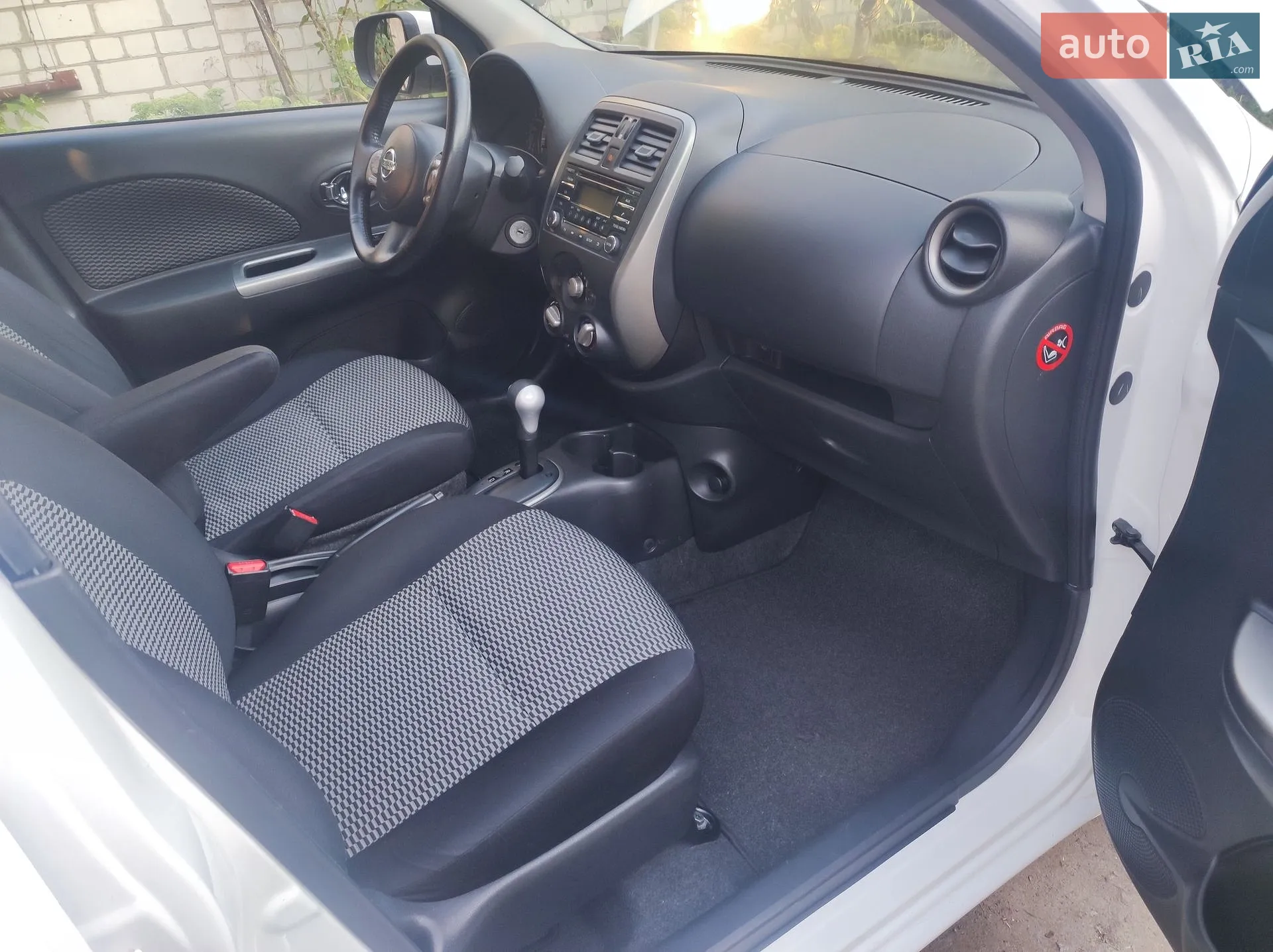2013 Nissan Micra - мініатюра 16
