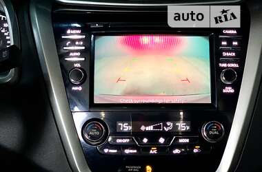 Позашляховик / Кросовер Nissan Murano 2021 в 