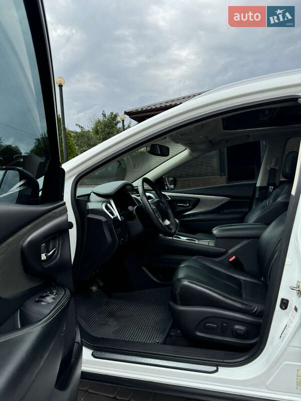 Внедорожник / Кроссовер Nissan Murano 2016 в Новгородке