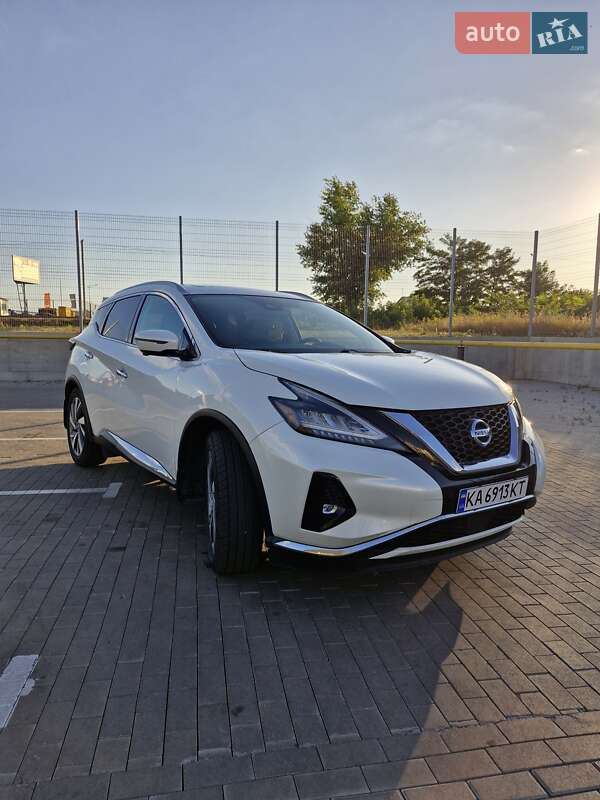 Позашляховик / Кросовер Nissan Murano 2019 в Первомайську