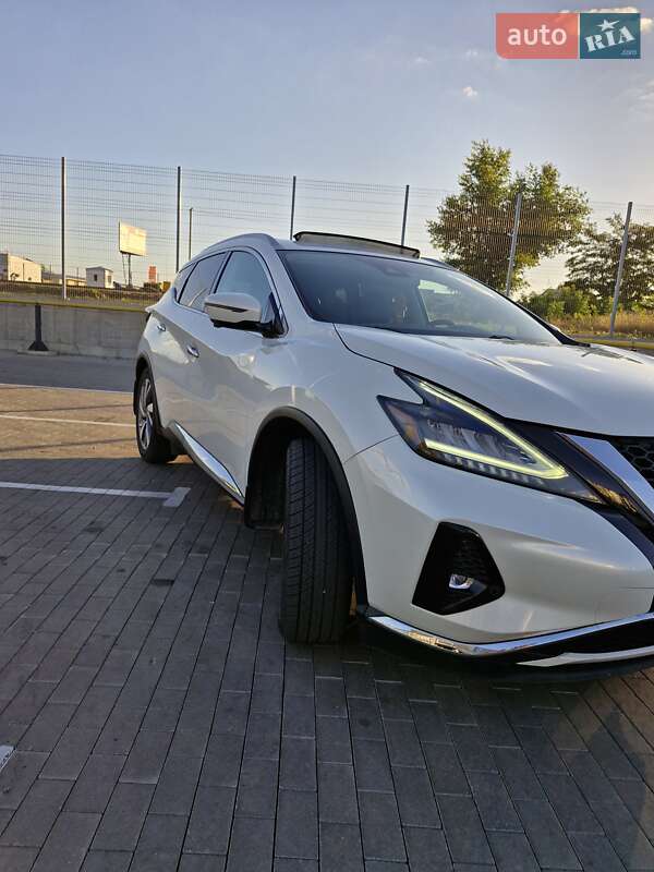 Позашляховик / Кросовер Nissan Murano 2019 в Первомайську