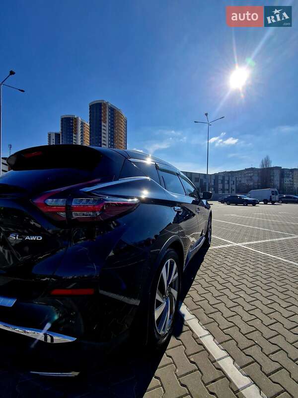Позашляховик / Кросовер Nissan Murano 2020 в Києві
