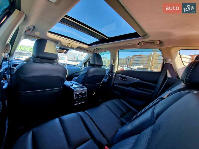 Позашляховик / Кросовер Nissan Murano 2020 в Києві