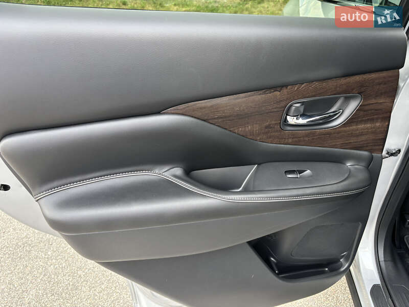 Внедорожник / Кроссовер Nissan Murano 2020 в Киеве