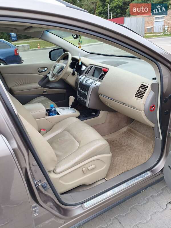 Позашляховик / Кросовер Nissan Murano 2011 в Києві