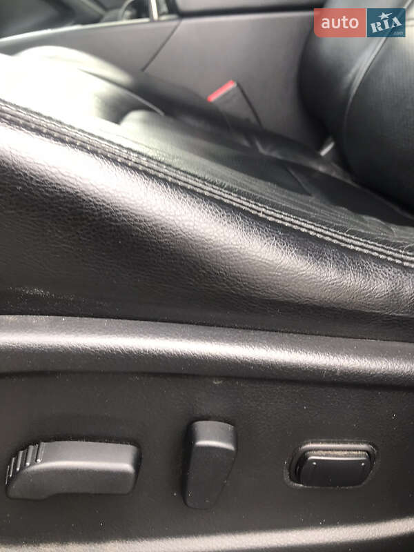 Позашляховик / Кросовер Nissan Murano 2012 в Києві