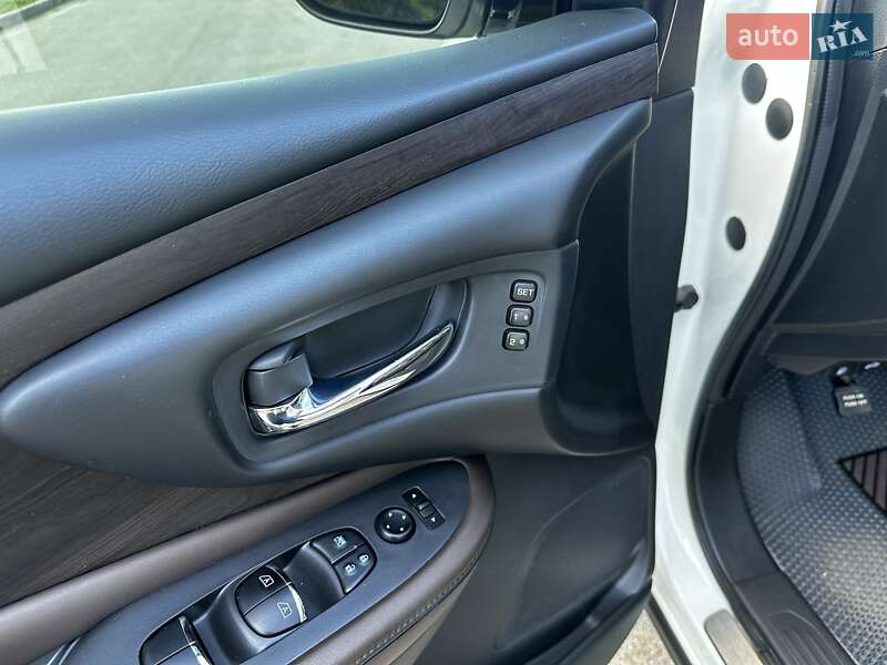 Позашляховик / Кросовер Nissan Murano 2020 в Чернігові