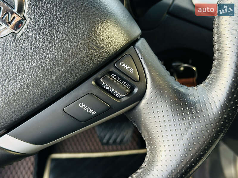 Позашляховик / Кросовер Nissan Murano 2014 в Харкові