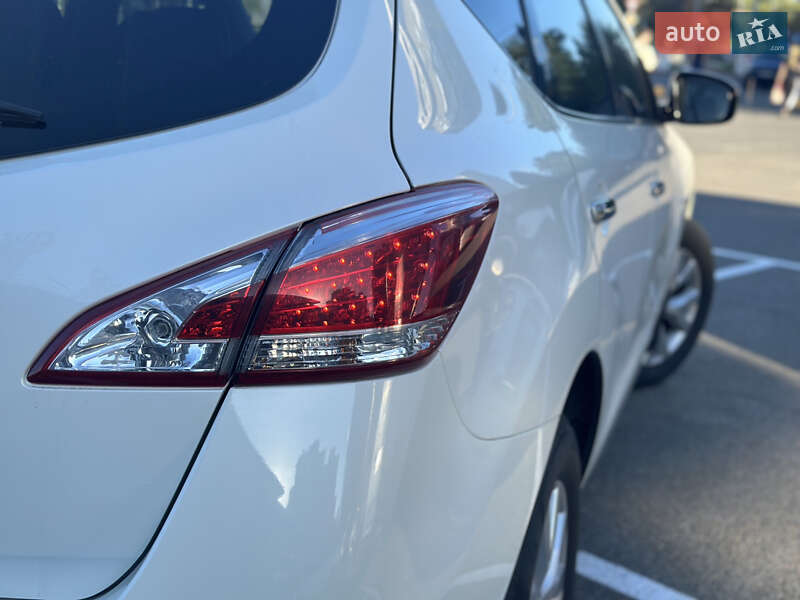 Позашляховик / Кросовер Nissan Murano 2014 в Києві
