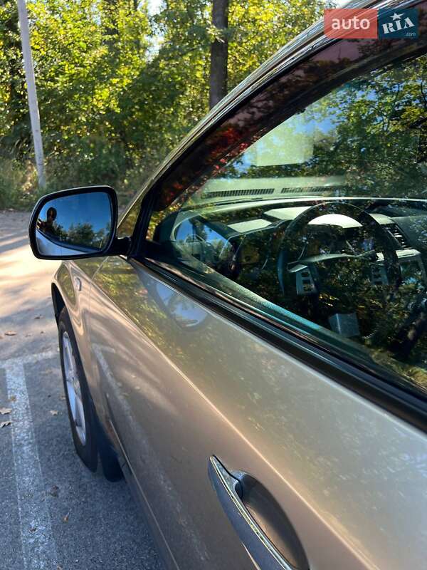 Позашляховик / Кросовер Nissan Murano 2005 в Києві