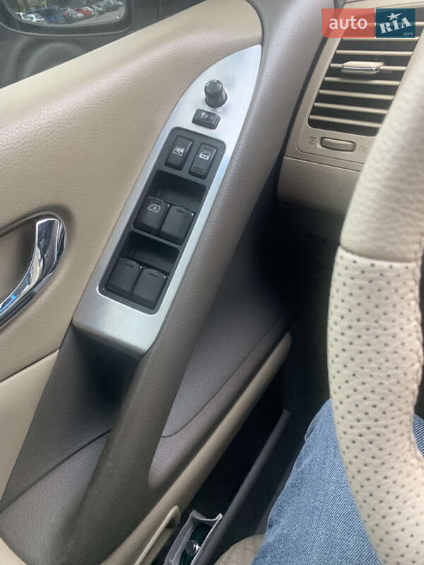 Позашляховик / Кросовер Nissan Murano 2011 в Новояворівську