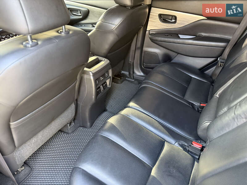 Позашляховик / Кросовер Nissan Murano 2016 в Запоріжжі