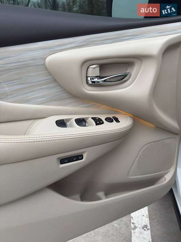 Внедорожник / Кроссовер Nissan Murano 2017 в Синельниково фото 10 Внедорожник / Кроссовер Nissan Murano 2017 в Синельниково