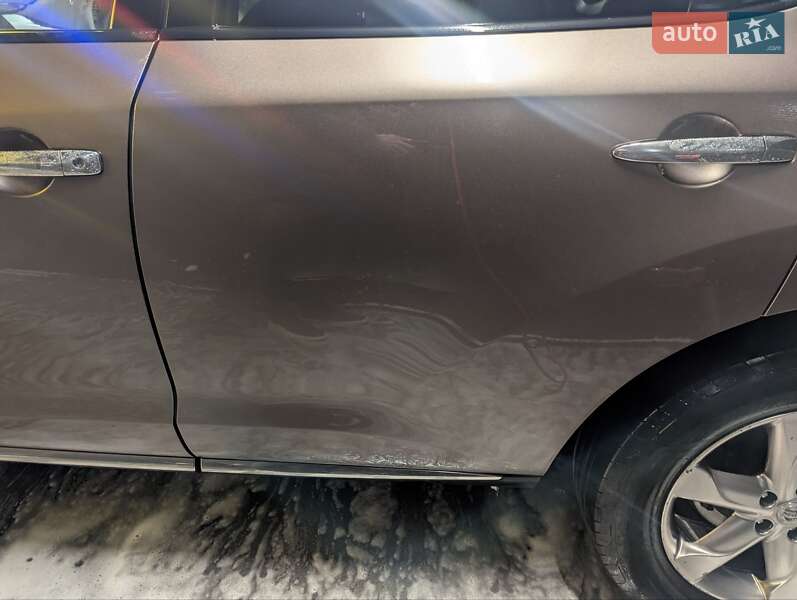 Позашляховик / Кросовер Nissan Murano 2011 в Києві