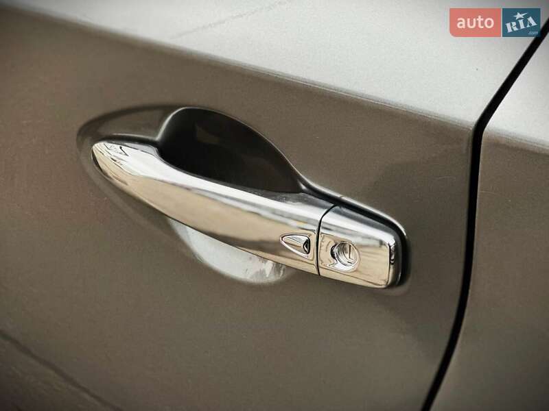 Внедорожник / Кроссовер Nissan Murano 2017 в Киеве