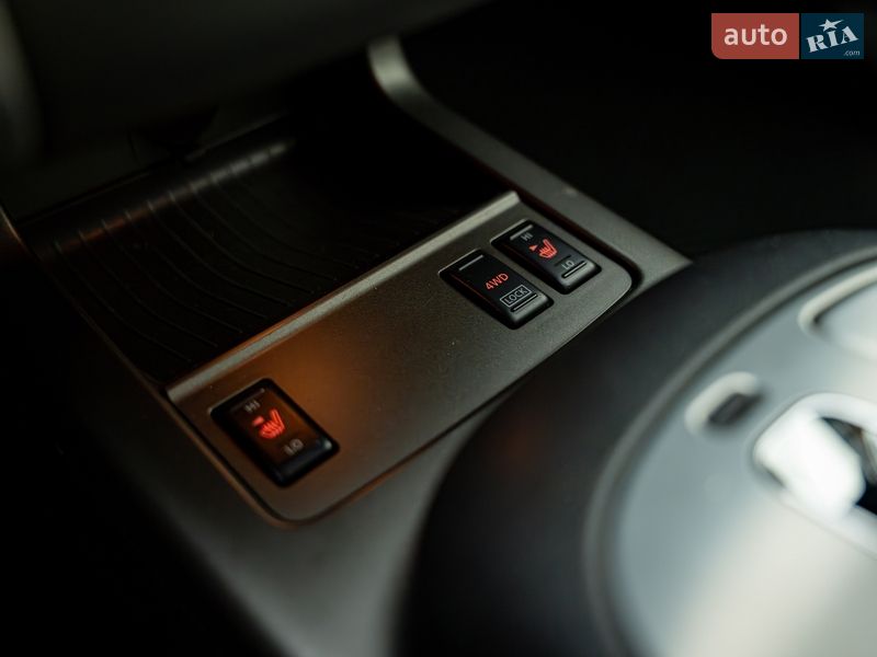 Позашляховик / Кросовер Nissan Murano 2014 в Києві