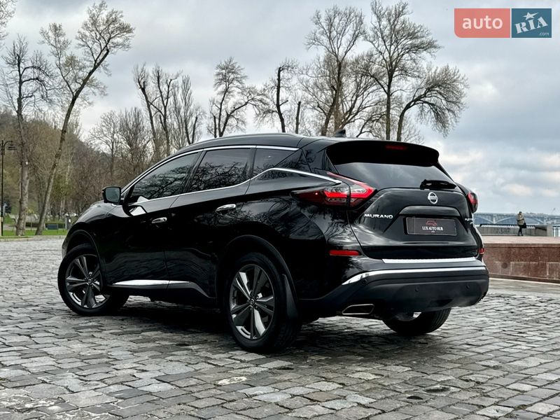 Позашляховик / Кросовер Nissan Murano 2019 в Києві