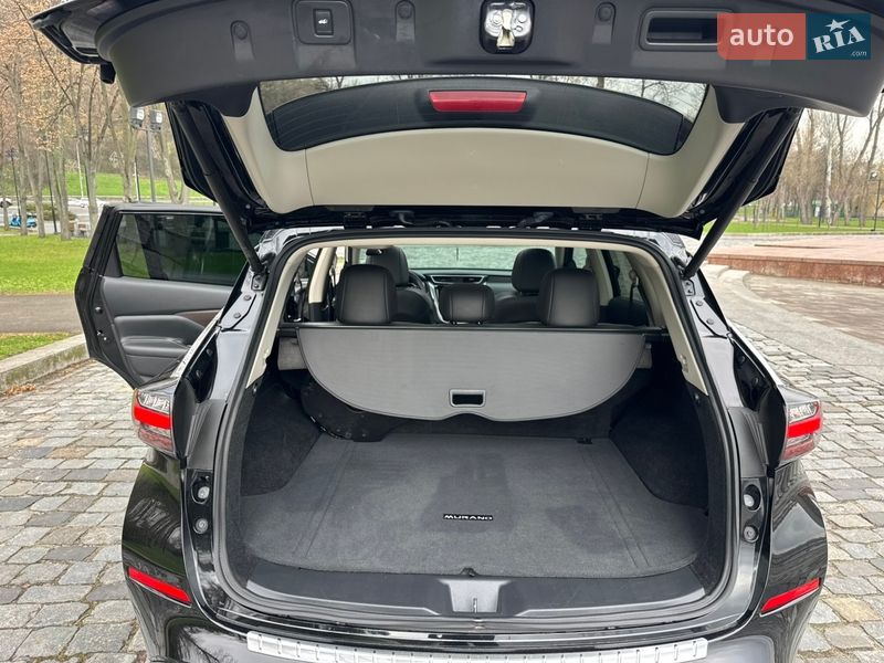 Позашляховик / Кросовер Nissan Murano 2019 в Києві