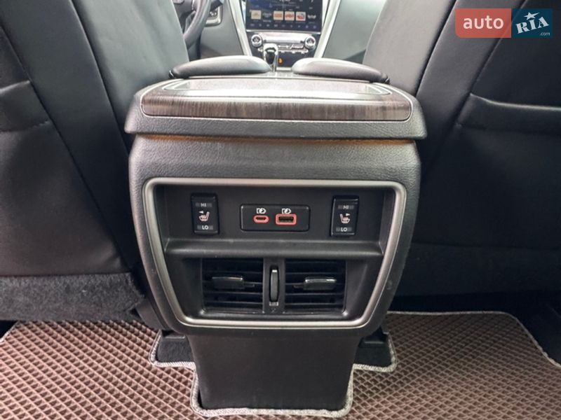 Позашляховик / Кросовер Nissan Murano 2019 в Києві