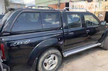 Пикап Nissan Navara 2005 в 