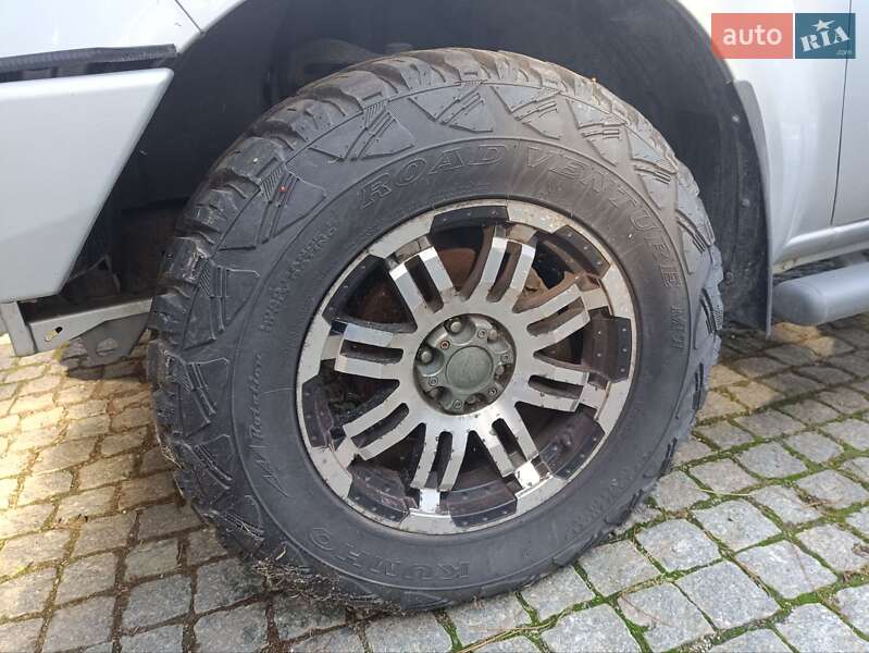 Пікап Nissan Navara 2011 в Запоріжжі