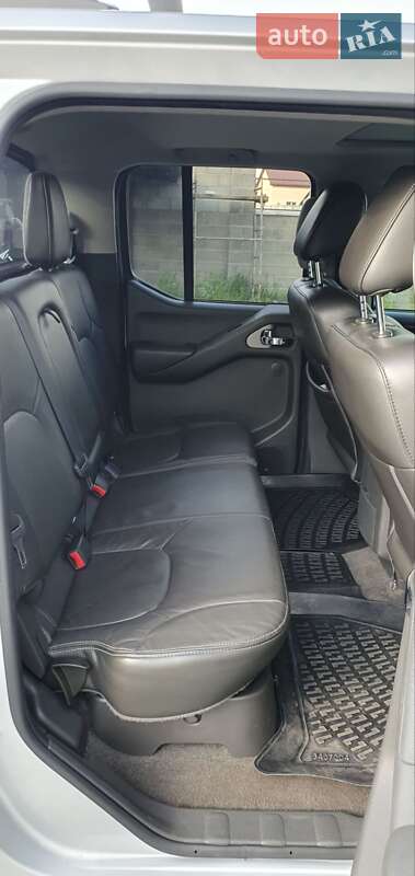 Пикап Nissan Navara 2017 в Киеве