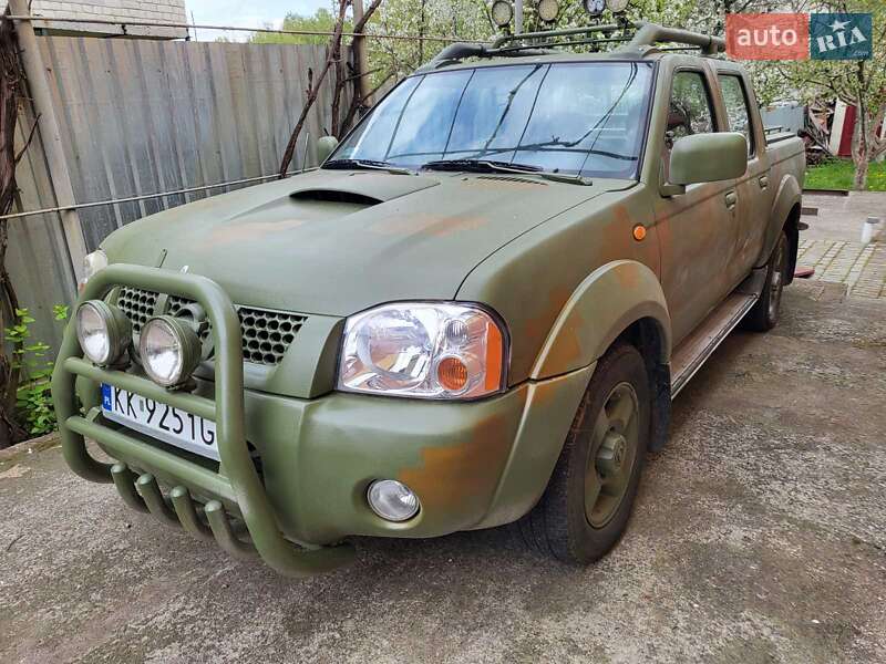 Пікап Nissan Navara 2003 в Києві
