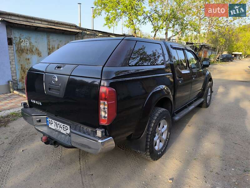 Пікап Nissan Navara 2012 в Запоріжжі