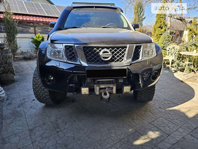 Пикап Nissan Navara 2010 в Киеве