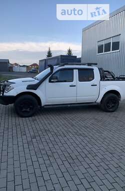 Пикап Nissan Navara 2008 в Луцке