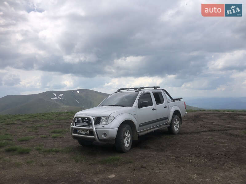 Пікап Nissan Navara 2006 в Міжгір'ї