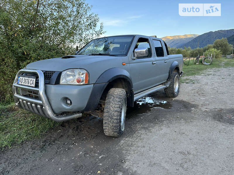 Пікап Nissan Navara 2003 в Міжгір'ї