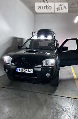 Пікап Nissan Navara 2004 в Кривому Розі