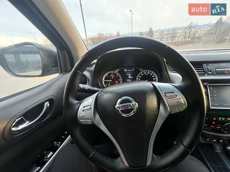 Пикап Nissan Navara 2018 в Львове