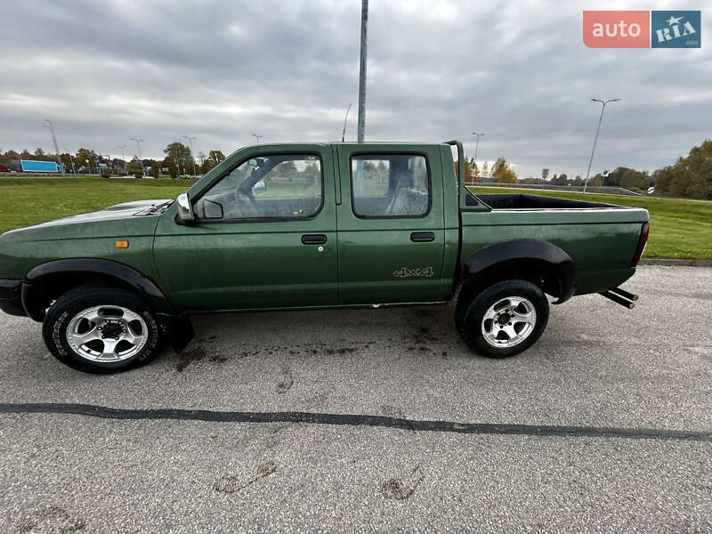 Пикап Nissan Navara 2000 в Киеве фото 6 Пикап Nissan Navara 2000 в Киеве