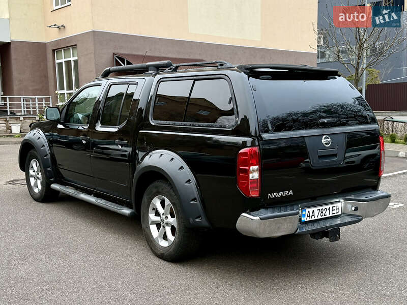 Позашляховик / Кросовер Nissan Navara 2007 в Києві