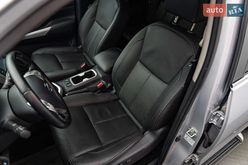 Пикап Nissan Navara 2019 в Киеве фото 6 Пикап Nissan Navara 2019 в Киеве