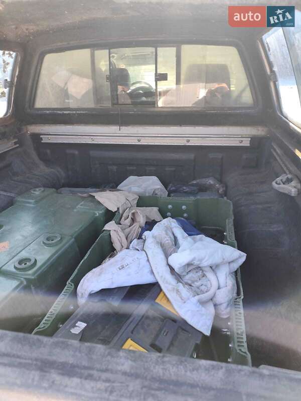 Пикап Nissan Navara 2008 в Киеве