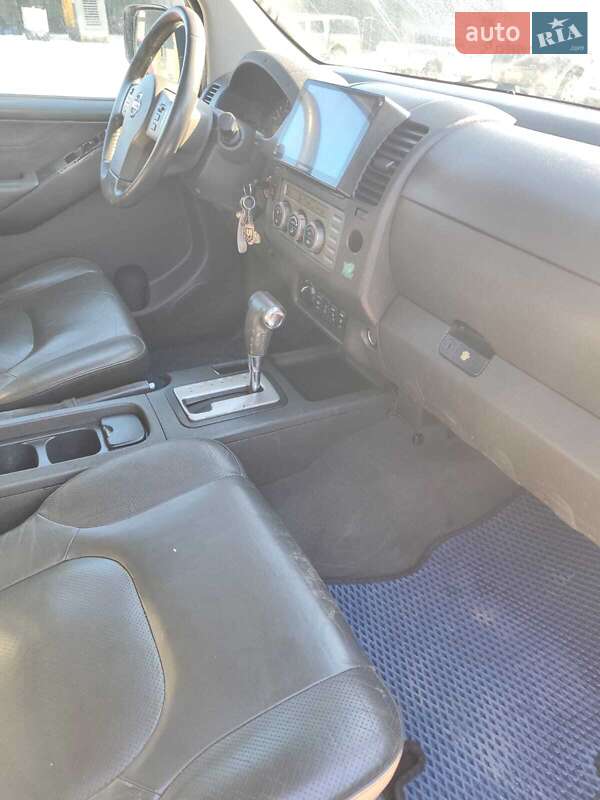 Пикап Nissan Navara 2008 в Киеве