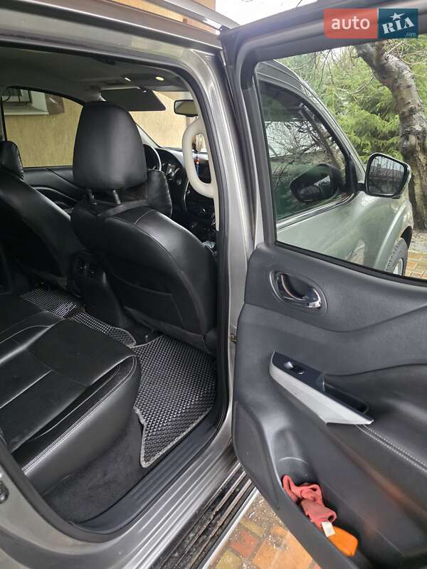 Пикап Nissan Navara 2019 в Запорожье