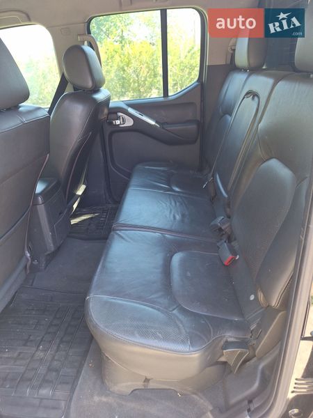 Пикап Nissan Navara 2008 в Запорожье