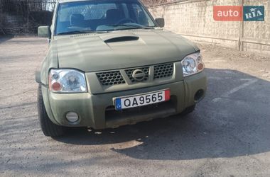 Пикап Nissan Navara 2002 в Запорожье
