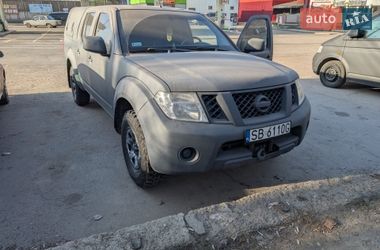 Пікап Nissan Navara 2010 в Запоріжжі