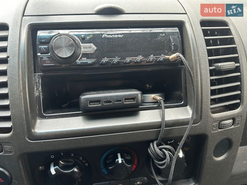 Пикап Nissan Navara 2007 в Житомире