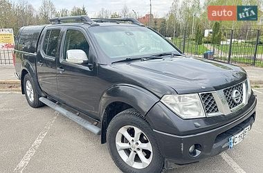 Пикап Nissan Navara 2007 в Киеве