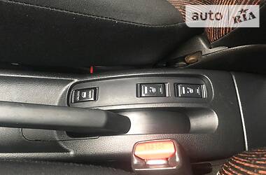 Хетчбек Nissan Note 2010 в 