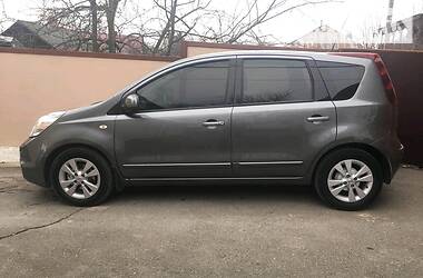 Хетчбек Nissan Note 2010 в 